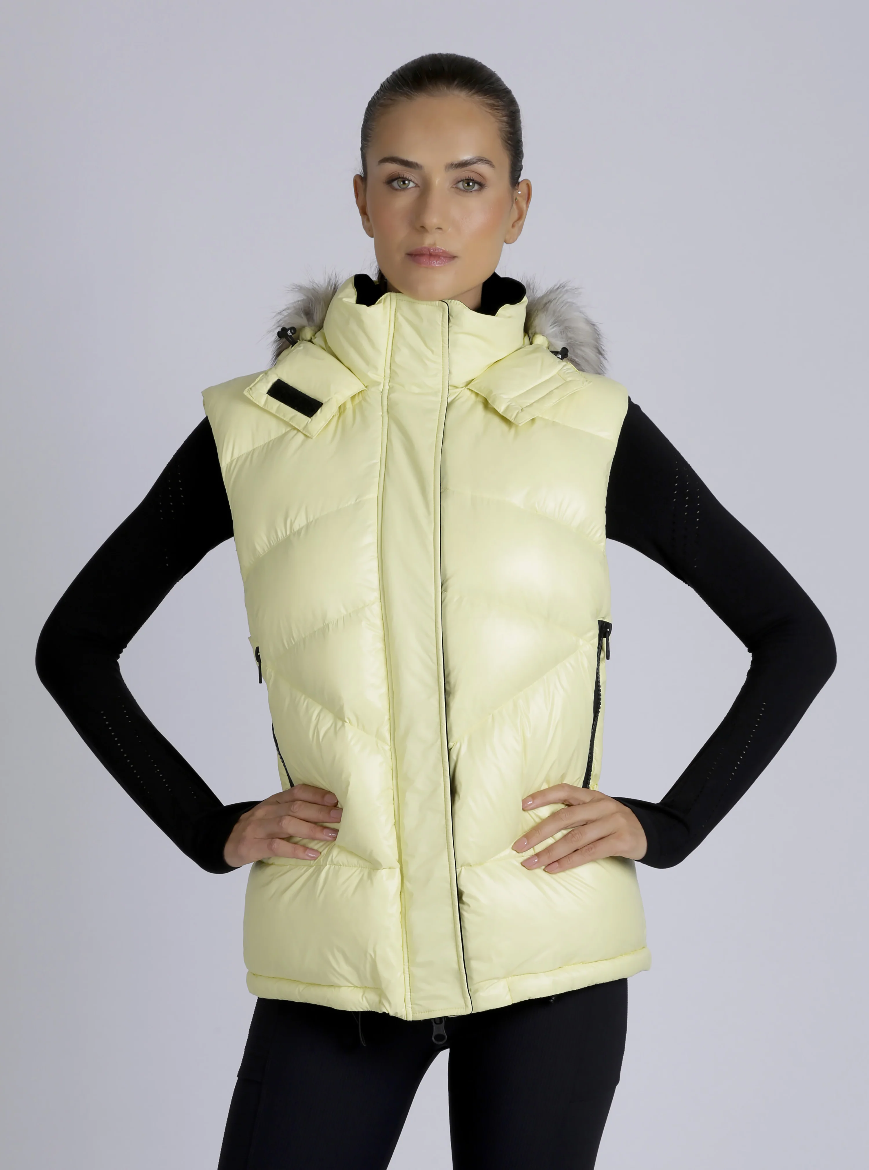 Oversized Super Blanc Puffer Down Filled Vest - Image 21