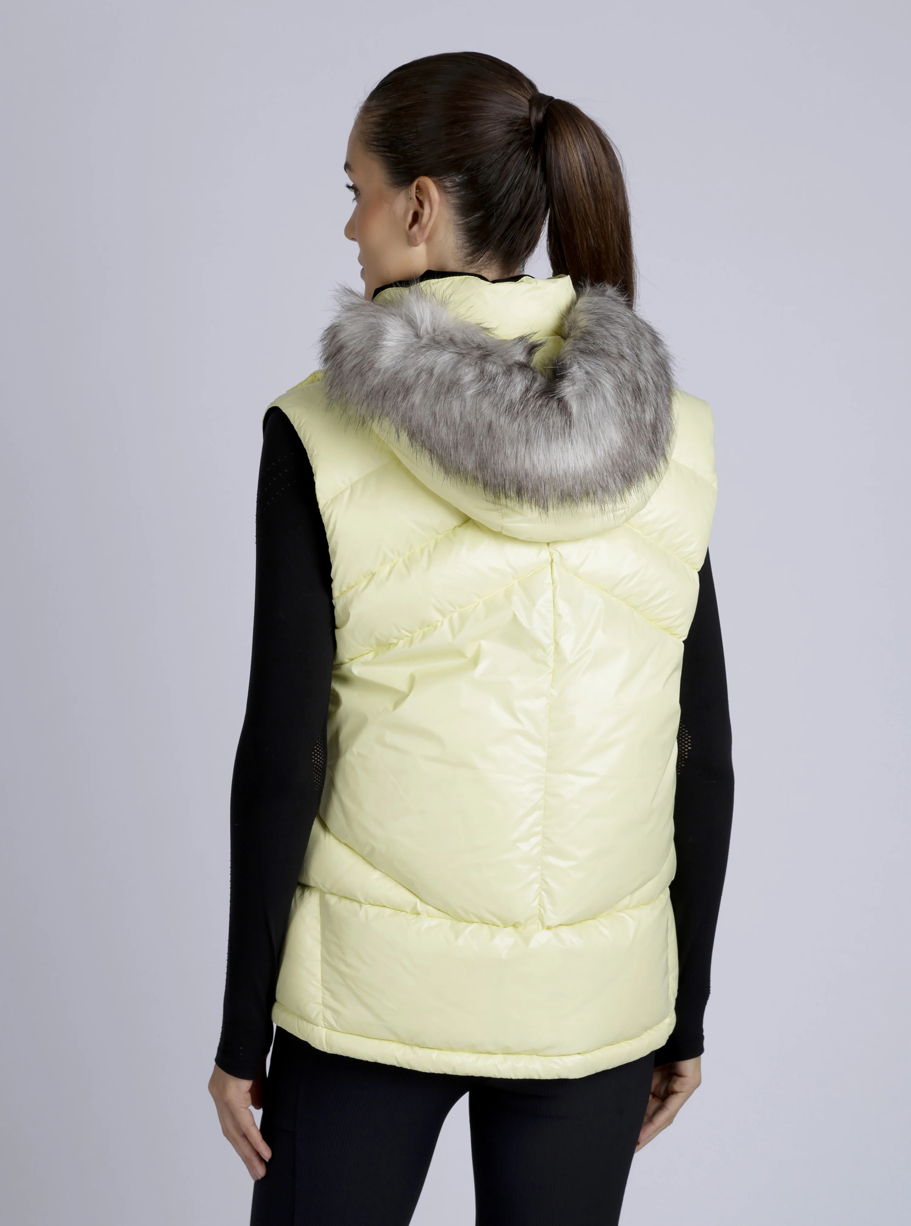 Oversized Super Blanc Puffer Down Filled Vest - Image 23